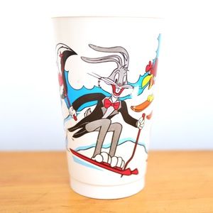 Vintage 90s LOONEY TUNES Winter Skiing Plastic cup / Warner Bros. 1990